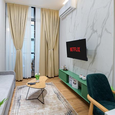 Lux Holidays Durrës Extérieur photo